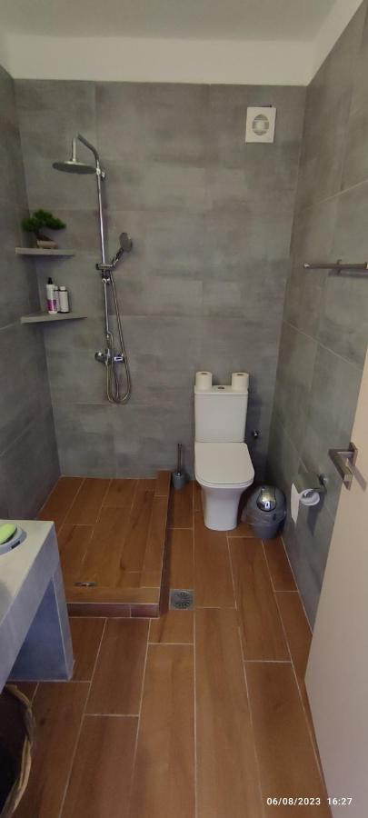 White Lotus Seaside Apartment 金尼昂 外观 照片